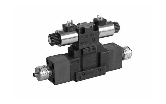 DS(P)*M Directional valves with spool positioning monitoring - Görsel 1