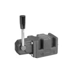 DSH* Lever actuated directional control valve