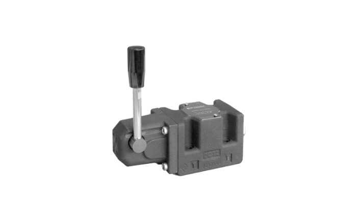 DSH* Lever actuated directional control valve - Görsel 1