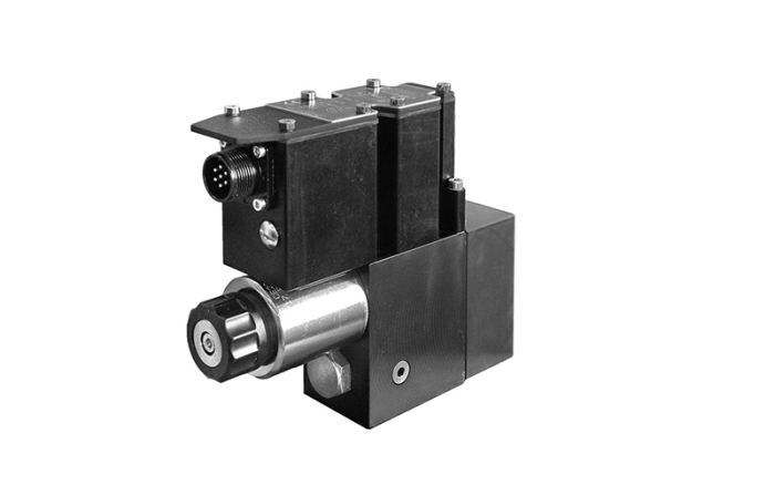 PZE3G* Proportional 3-port pressure reducing valve, pilot operated with on-board electronics - Görsel 1